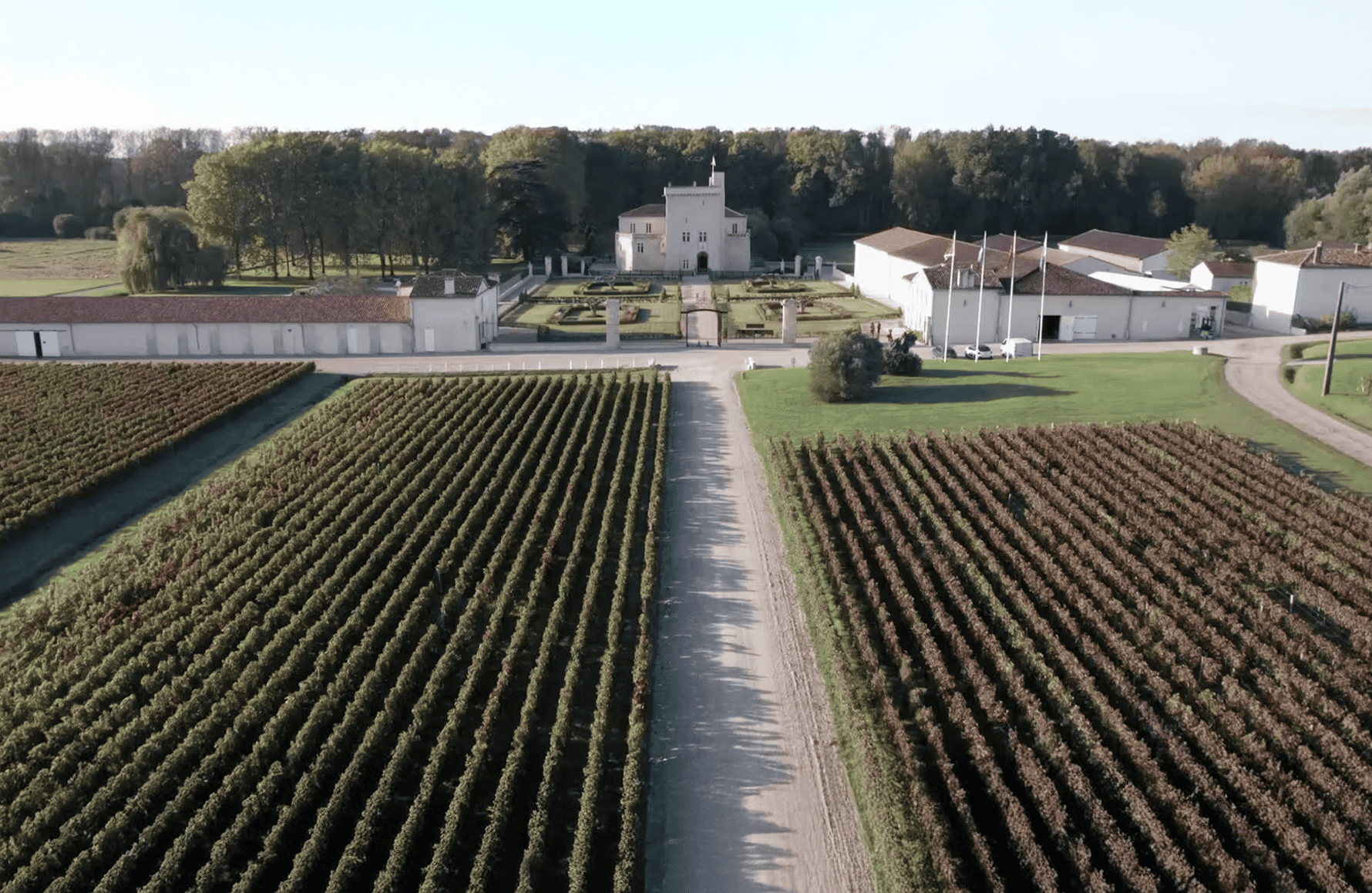 Château La Tour Carnet