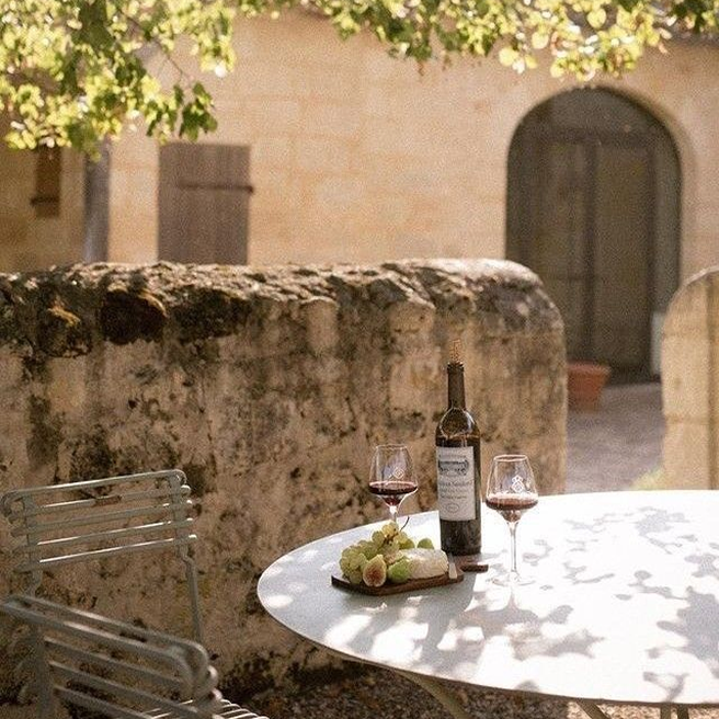vin en terrasse été
